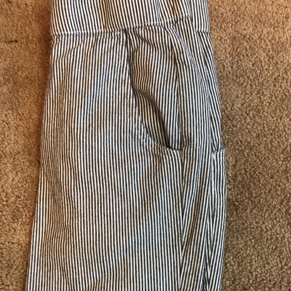 Hollister pin stripe pants size s - Picture 2 of 6